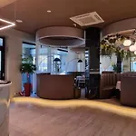 غوته تورين إيربورت فندق 4*