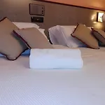 غوته تورين إيربورت فندق 4*