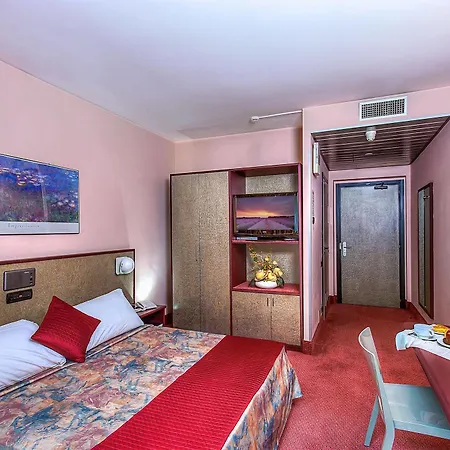 Gotha Turin Airport 4*