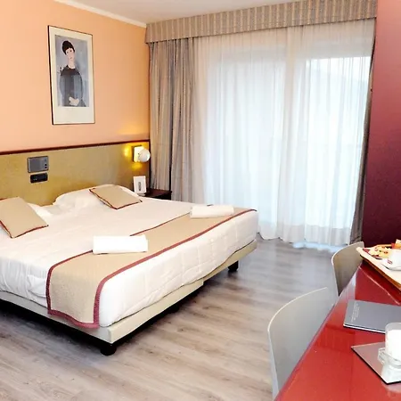 Gotha Turin Airport 4*