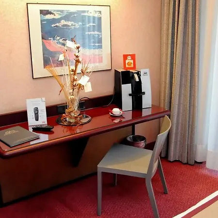 Hotel Gotha Turin Airport 4*