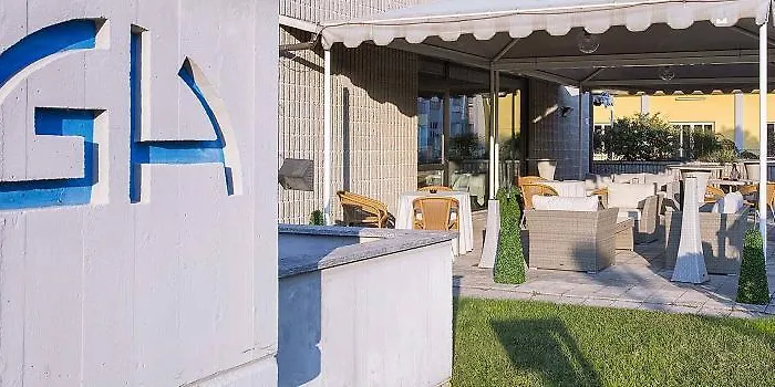Gotha Turin Airport 4*